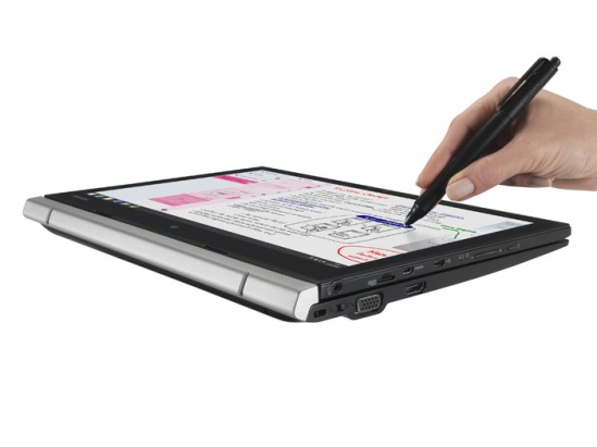 Portege_Z20t-B_15_with_pen_lr