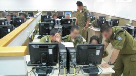 Cadets in the IDF Cyber Defense Unit course, June 10, 2013 (IDF Spokesperson's Unit)